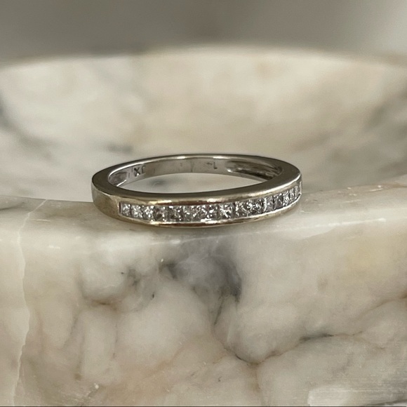 Solid 14K white gold diamond ring natural princess diamonds stacking band VTG - Picture 2 of 15